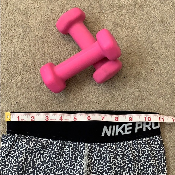 Nike Pro XS Capris Black/White Mezzo - Picture 5 of 8